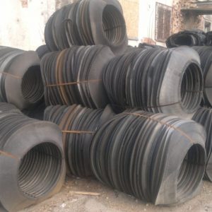 Truck-Bus radial tyres cutted in 3 pieces