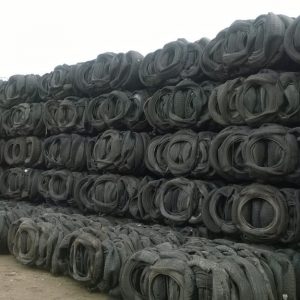 Passenger car tyres in baled form (car bales)